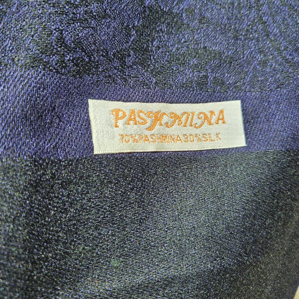 Pashmina Silk Blend Paisley Jacquard Dark Blue/Black | Elegant Shawl - Picture 14 of 16